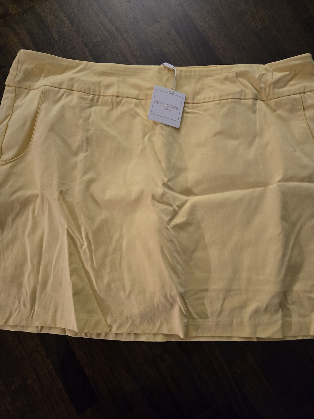 Zac & Rachel Women's 24 Pale Yellow Skort New with Tags